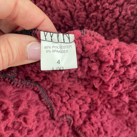 Warm jacket. Never used - Picture 3 of 4